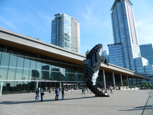 Vancouver Convention Center avec son célèbre orque en voxels